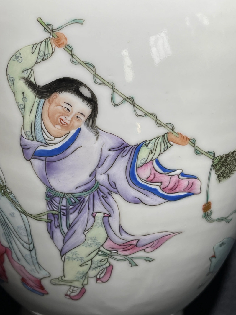 民国 粉彩四圣图瓶一对 - 图21