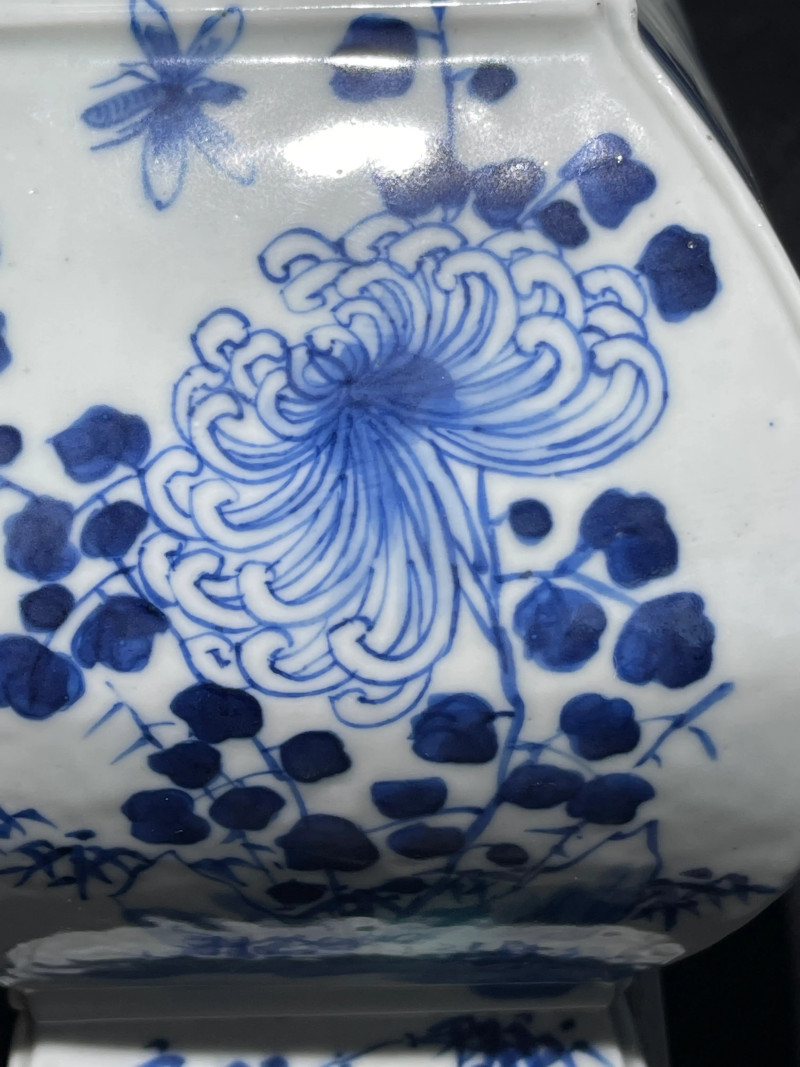 清中期 青花人物纹方瓶一对 - 图10