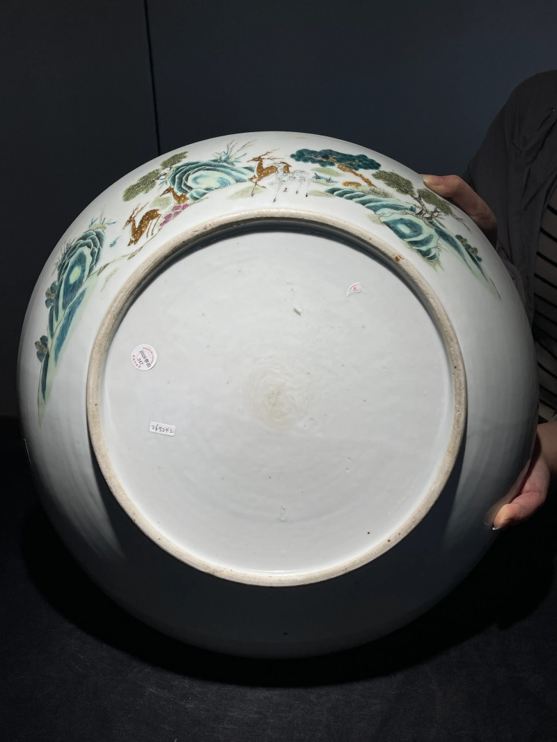 清光绪 粉彩百鹿纹大盘 - 图8