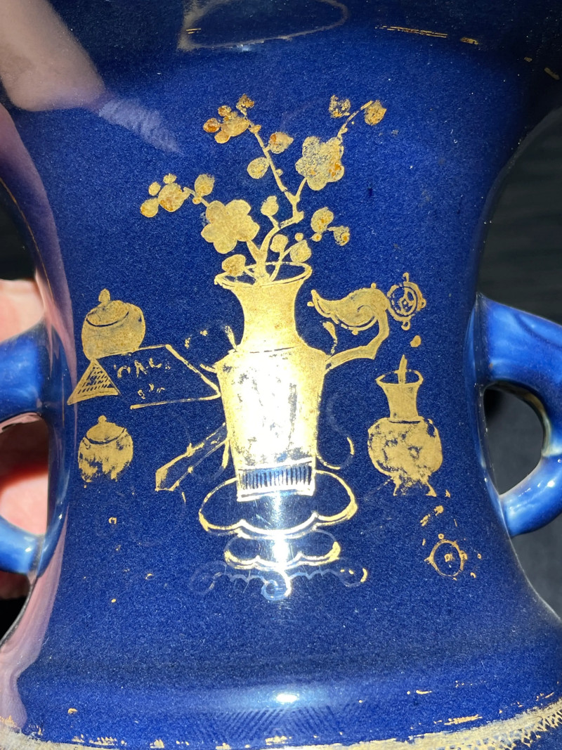 清乾隆 祭蓝描金赤壁赋纹盘口瓶 - 图9