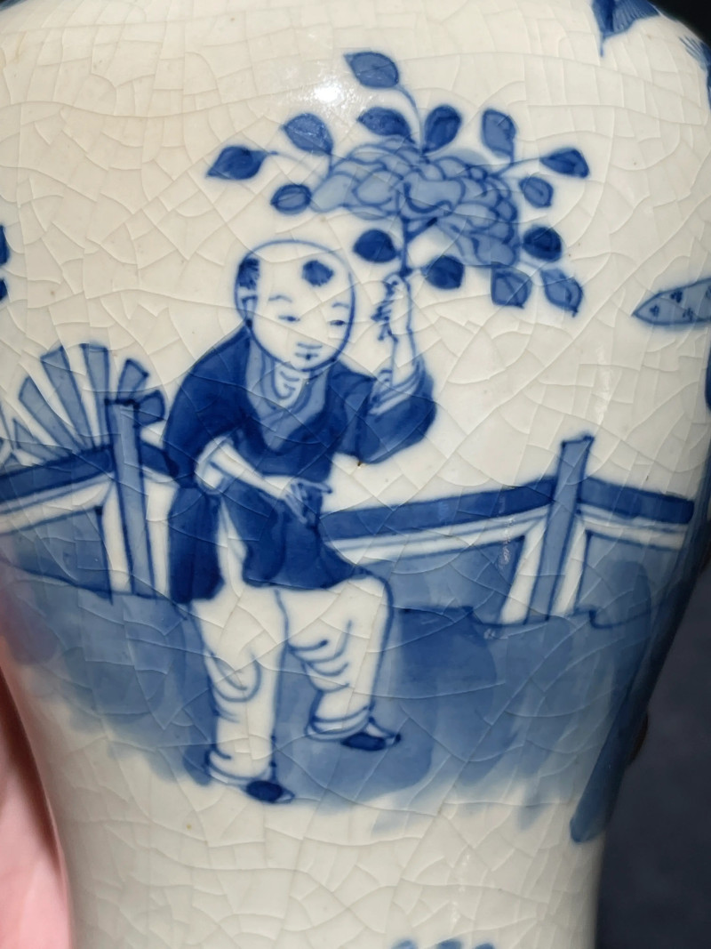 清晚期 浆胎青花折桂图梅瓶一对 - 图8