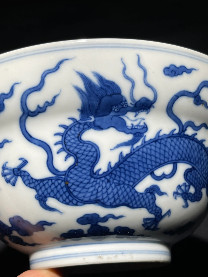 清代 青花云龙纹折腰碗 - 图4