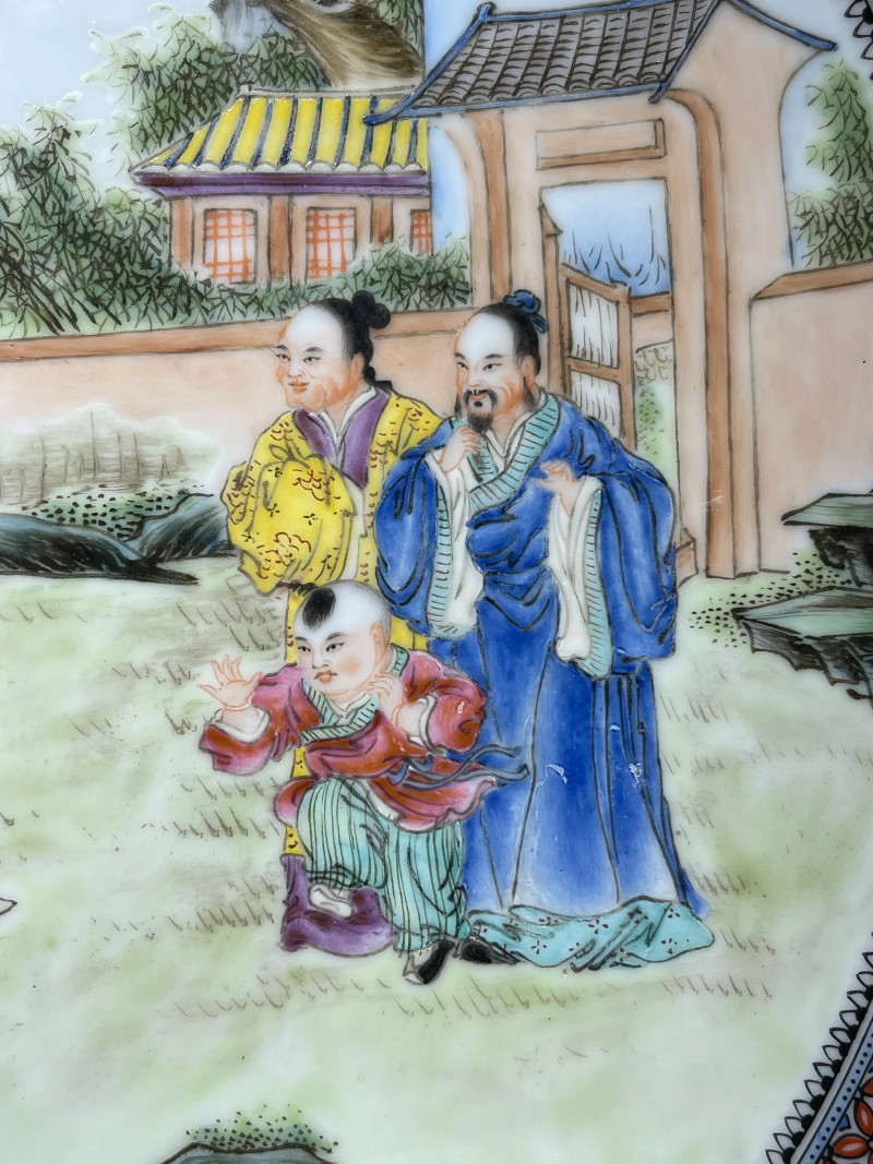 民国 粉彩木兰从军图大盘一对 - 图10