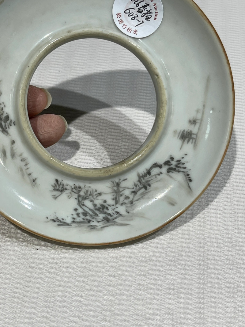 清晚期 浅绛彩盖、托一组八件 - 图37