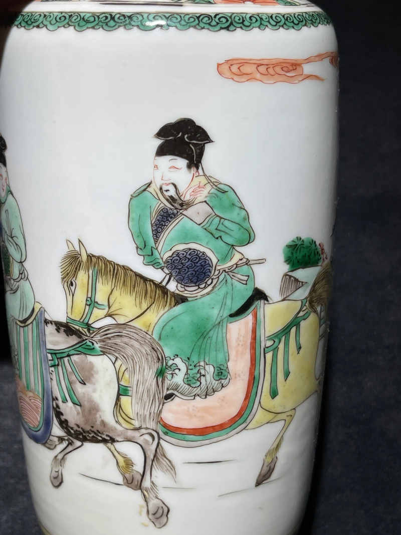 清康熙 五彩人物纹棒槌瓶 - 图6