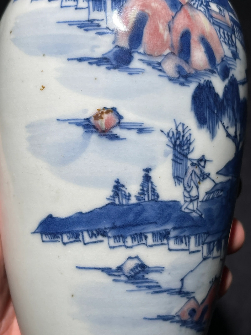 清晚期 青花釉里红山水纹柳叶瓶 - 图8