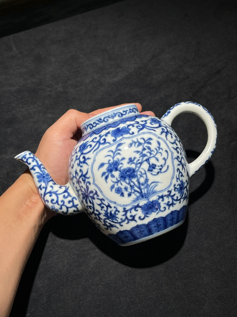 清道光 青花花卉纹执壶 - 图2