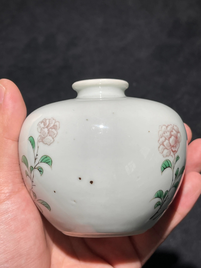 清光绪 仿康熙釉里红加五彩花卉纹苹果尊 - 图3