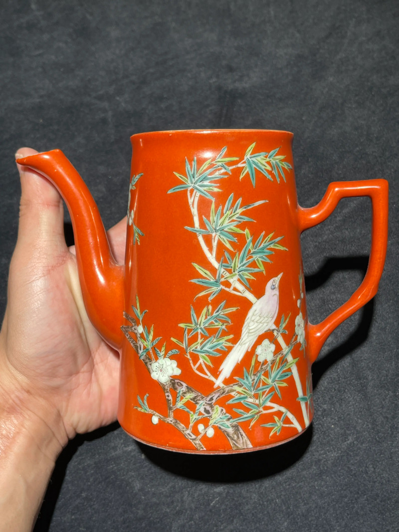清咸丰 珊瑚红地粉彩花鸟纹执壶 - 图3