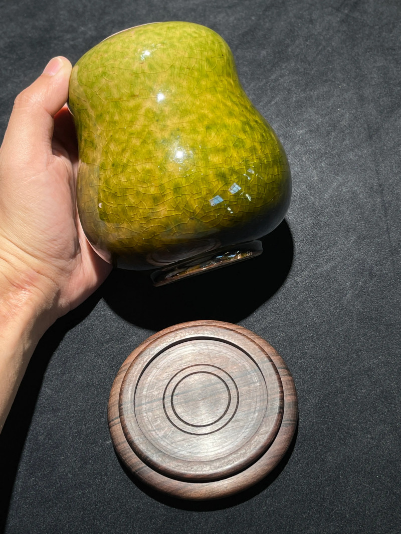 清中期 豇豆红釉葫芦形花囊 - 图2