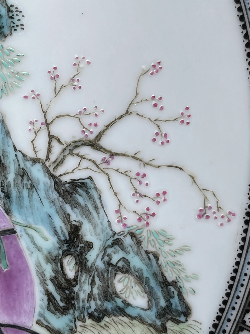 民国 李兆麟画粉彩仕女纹大盘 - 图7