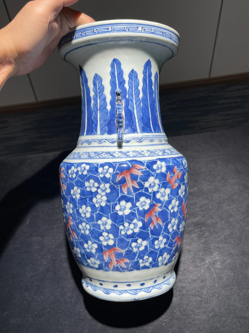 清中期 青花釉里红冰梅竹纹双耳瓶 - 图3