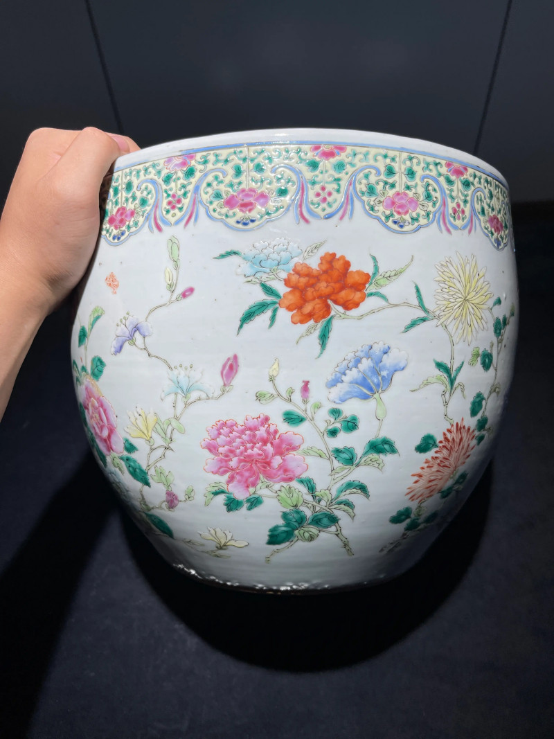 清晚期 粉彩花卉纹卷缸 - 图4