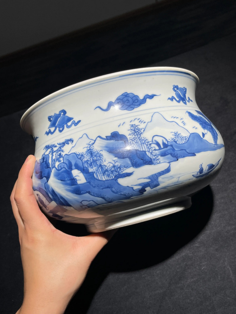 清康熙 青花山水纹香炉 - 图4
