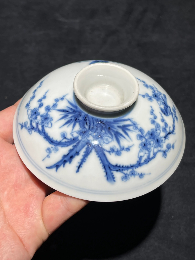 清乾隆 青花喜上眉梢纹盖碗 - 图10