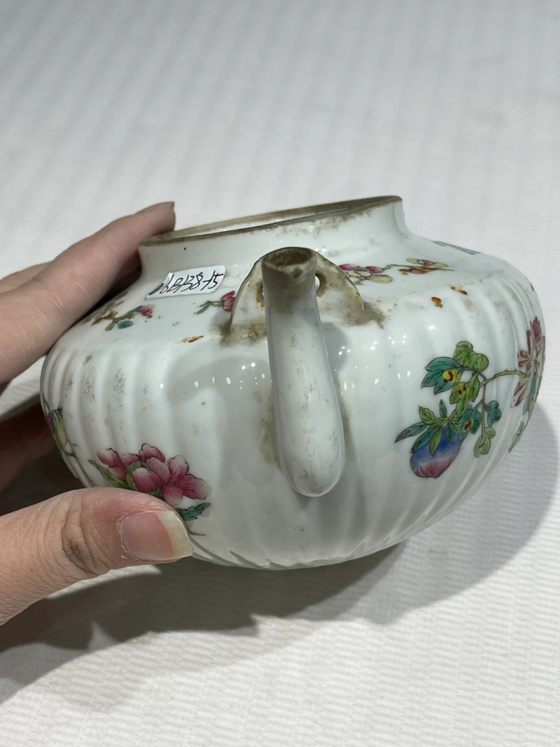 清代 粉彩茶壶一组十五件 - 图35