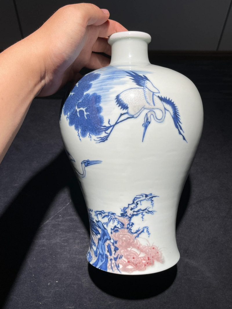 民国 王步风格青花釉里红松鹤纹梅瓶 - 图3