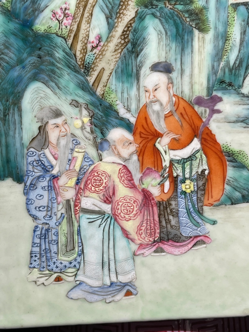 清嘉庆 粉彩群仙祝寿纹琮式瓶 - 图13