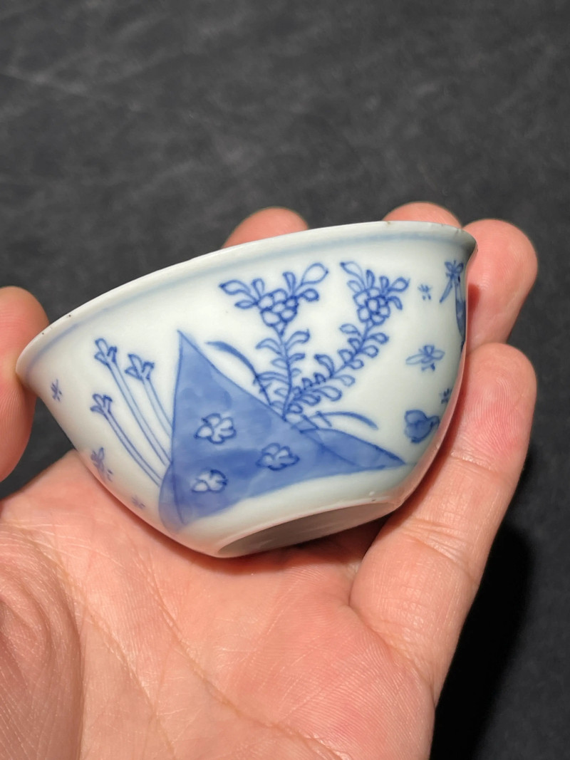 清雍正 青花鸡缸杯一对 - 图3
