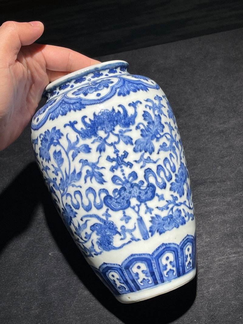 清乾隆 青花福庆有余纹尊 - 图3