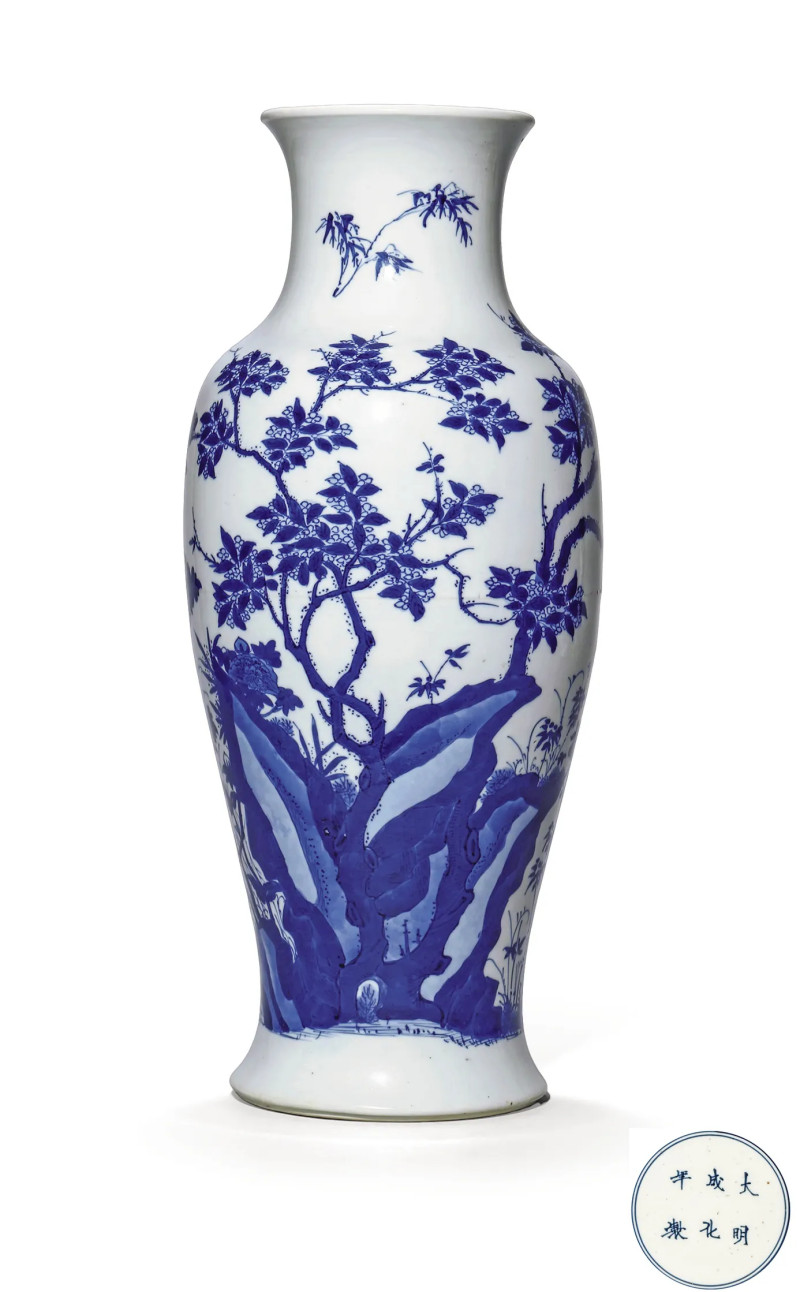 清康熙 青花花鸟纹观音尊