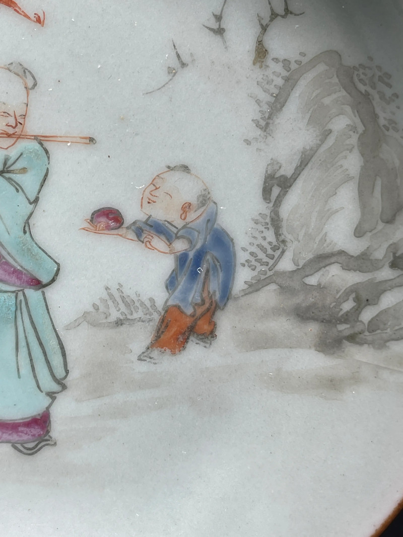 清乾隆 青釉粉彩神仙人物盘一对 - 图15