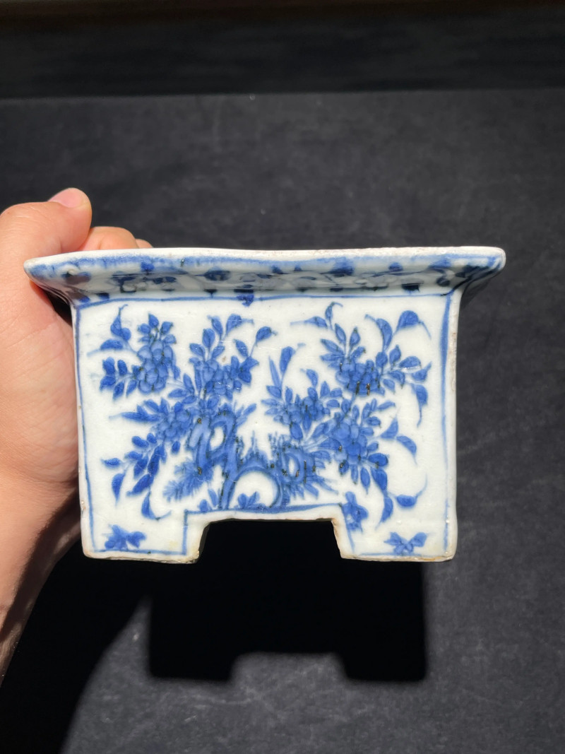 明晚期 青花花卉纹四方花盆 - 图5