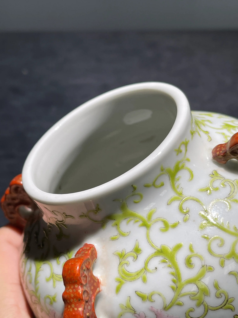 民国 料彩缠枝莲纹四系罐 - 图8