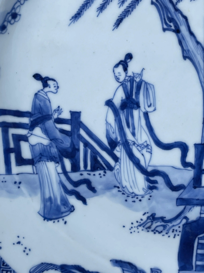清康熙 青花听琴图大盘 - 图3