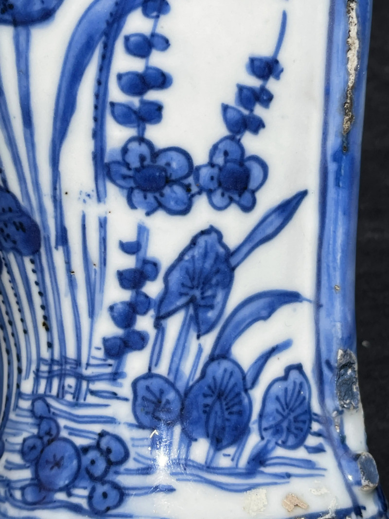 明万历 青花花卉纹大壁瓶 - 图9