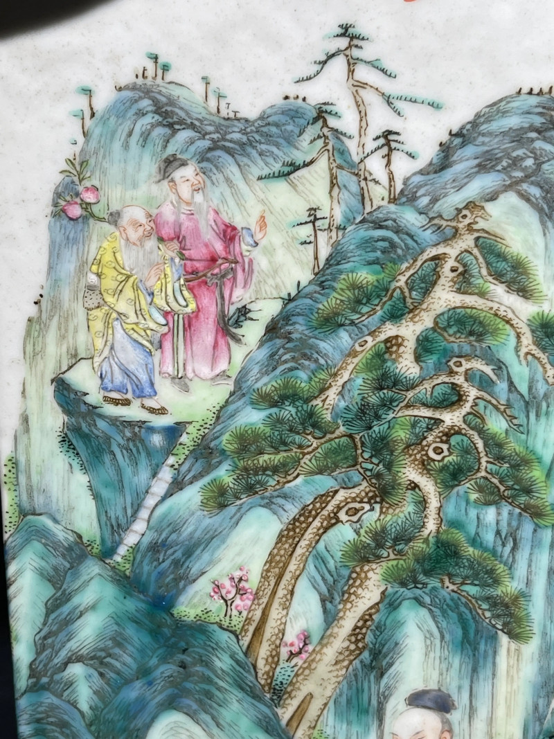 清嘉庆 粉彩群仙祝寿纹琮式瓶 - 图15