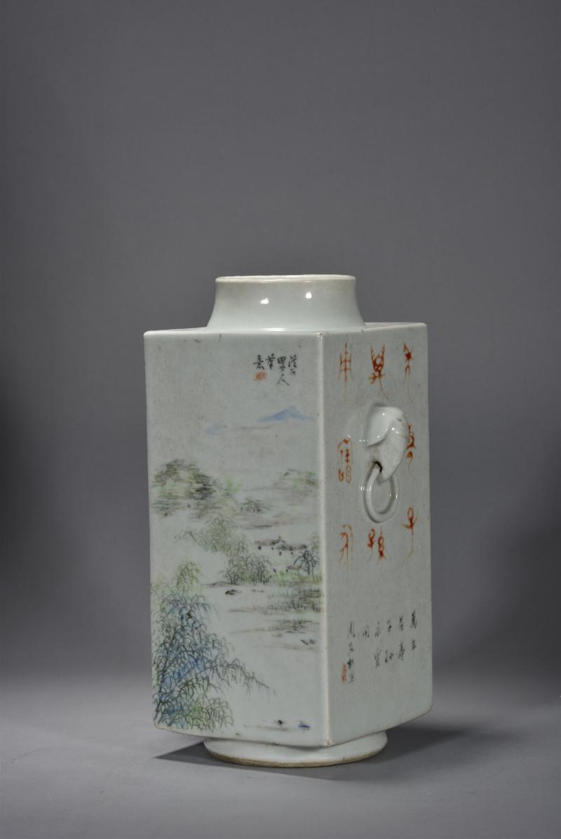 清光绪 周友松浅绛彩山水人物琮式瓶 - 图2