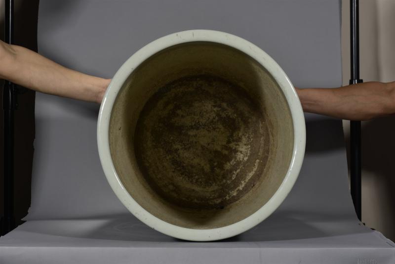 清光绪 金品卿风格浅绛彩桃李鹦鹉图画缸 - 图8