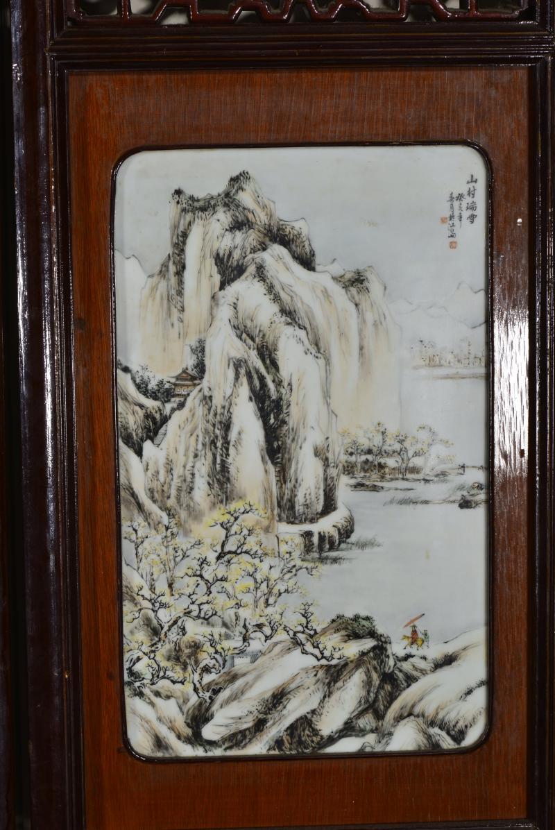 近现代 魏焕明、余少良合作双面粉彩山水人物八联落地大屏风 - 图52