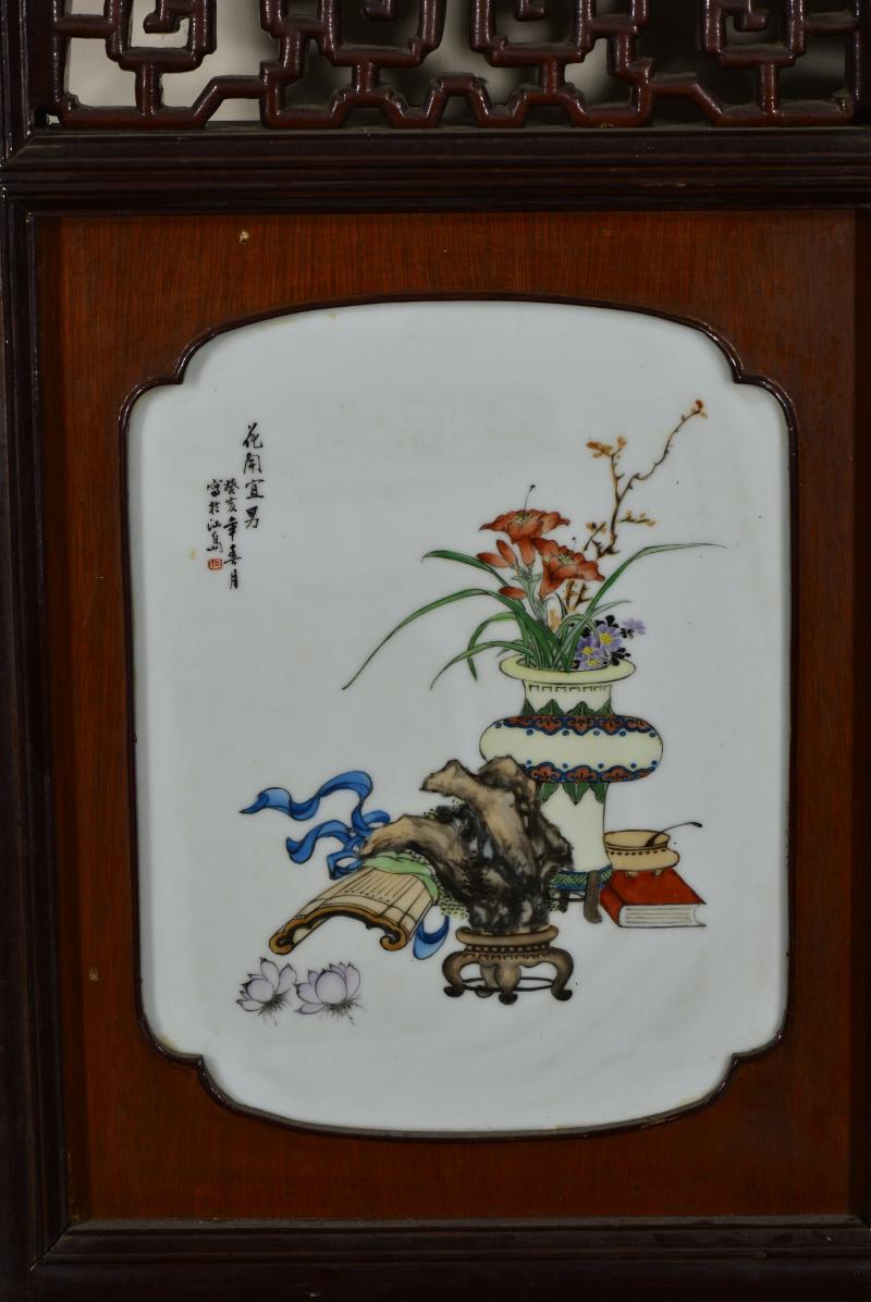 近现代 魏焕明、余少良合作双面粉彩山水人物八联落地大屏风 - 图18