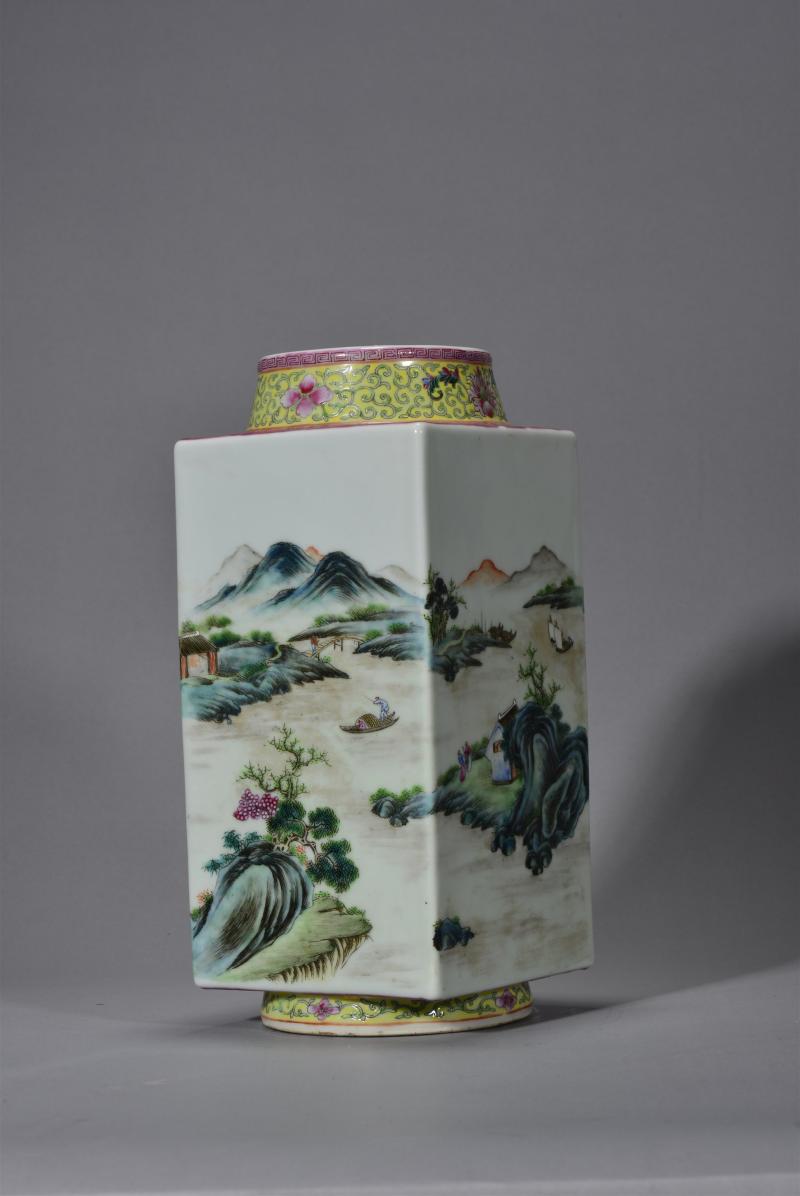民国 粉彩山水纹琮瓶 - 图3