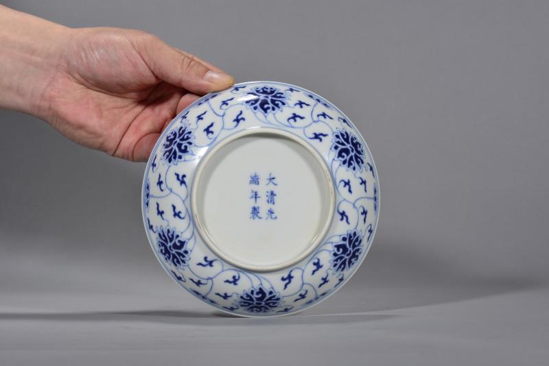 清光绪 青花缠枝莲纹盘 - 图3