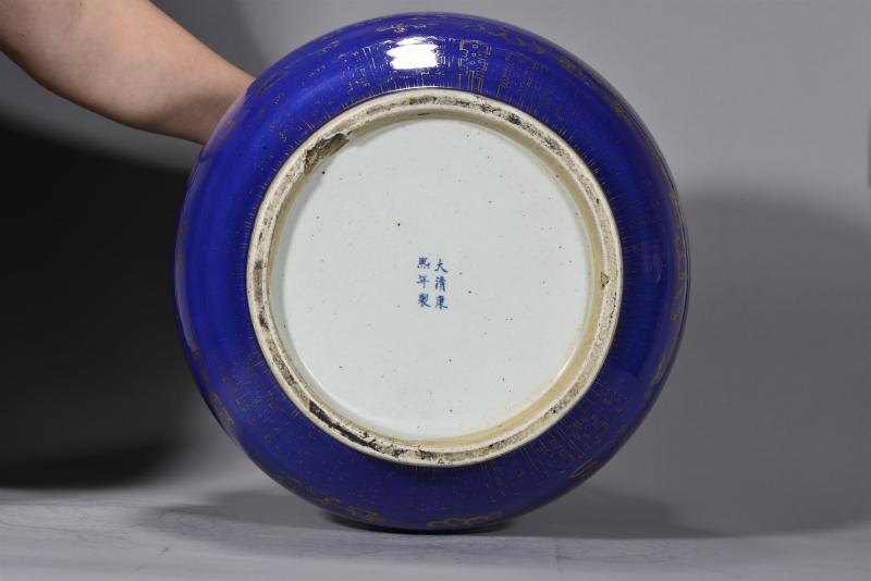 清晚期 霁蓝釉描金五龙纹鹿头尊 - 图5