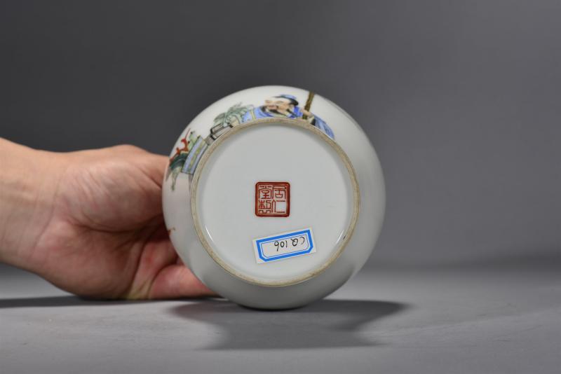 民国 粉彩人物梅瓶 - 图5