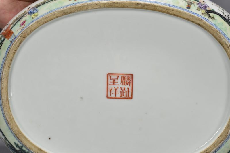 民国 粉彩“麟趾呈祥”款百子闹春图水仙盆 - 图5