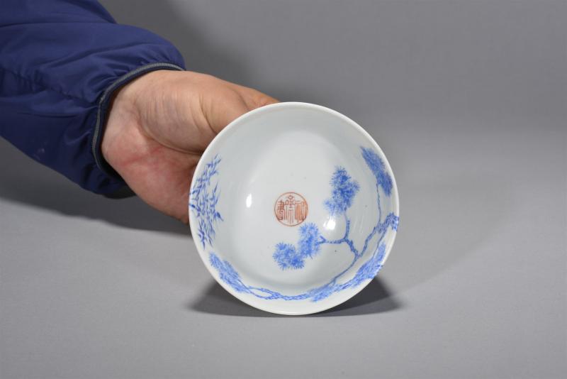 清宣统 蓝料彩松竹梅碗 - 图7