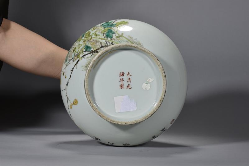光绪二十二年 “许达生”绘浅降彩花鸟纹荸荠瓶 - 图4