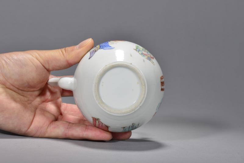 清咸丰 粉彩西厢记故事图一粒珠茶壶 - 图5