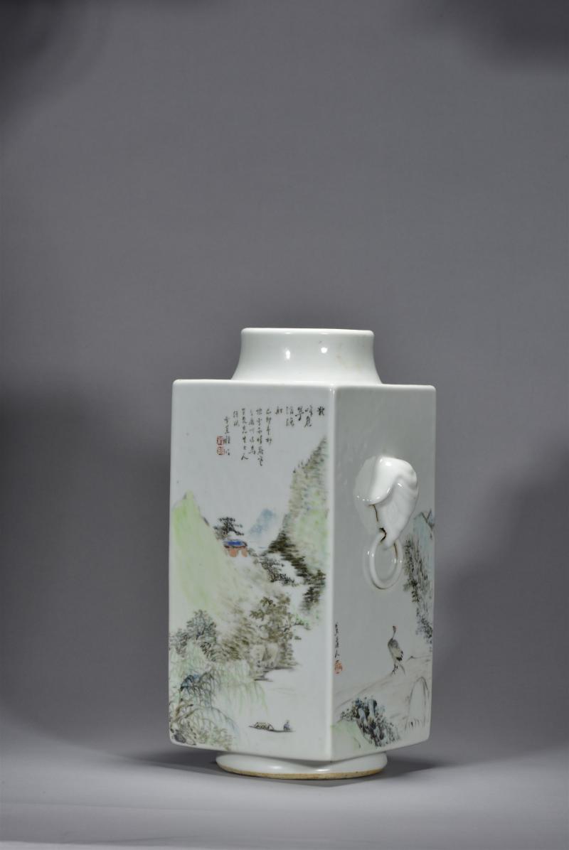 清光绪 程门、程小松父子合作浅绛彩山水花鸟人物纹象耳琮式瓶 - 图3