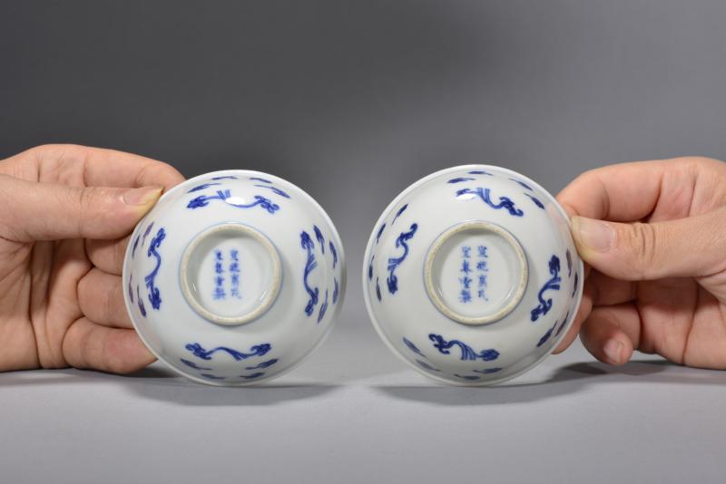 清宣统 青花花卉纹杯一对 - 图3