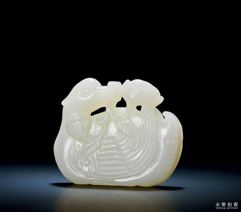 清 白玉宝鸭穿莲佩