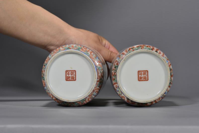 民国 重工粉彩四季花卉纹描金双耳灯笼瓶一对 - 图6