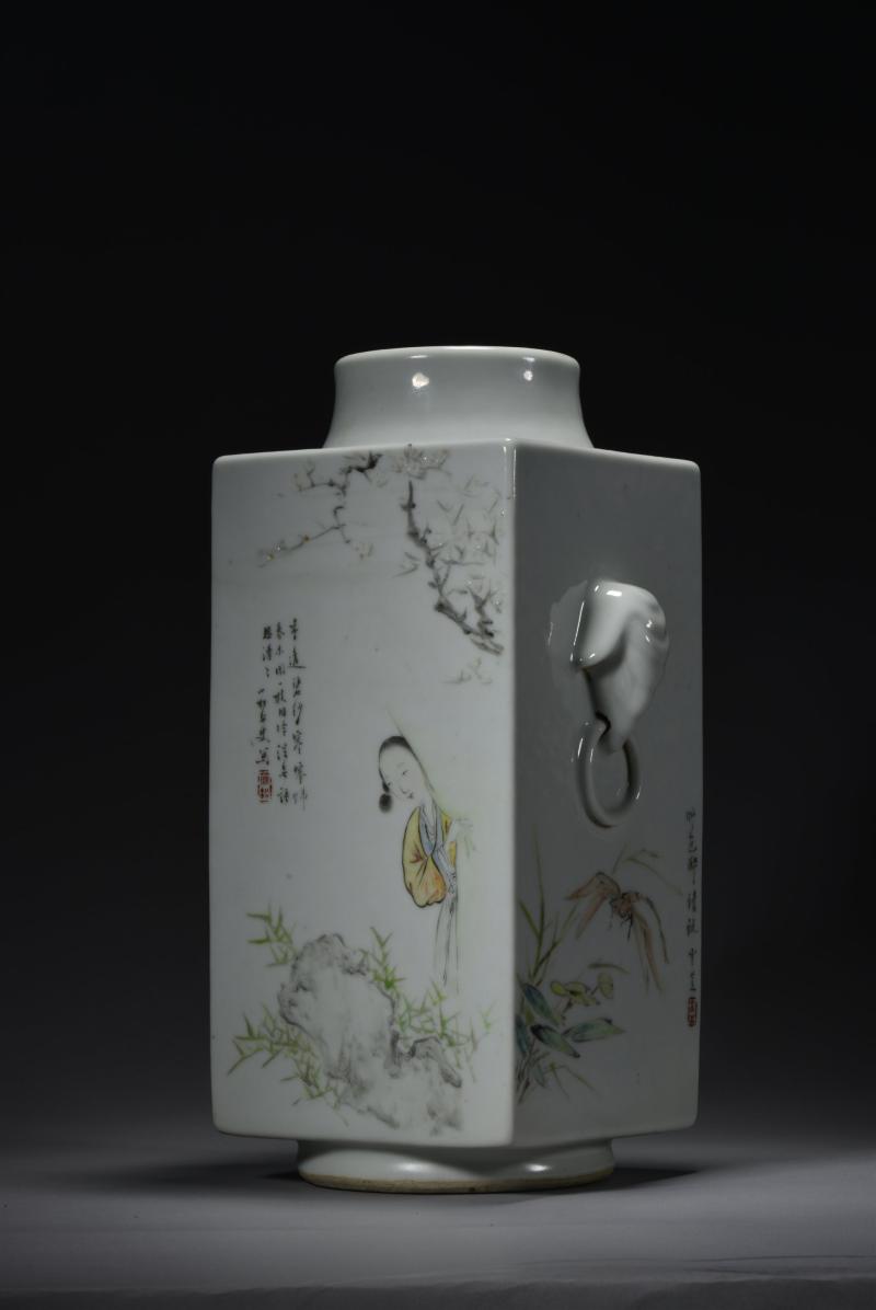 清光绪 程门、程小松父子合作浅绛彩山水花鸟人物纹象耳琮式瓶 - 图11