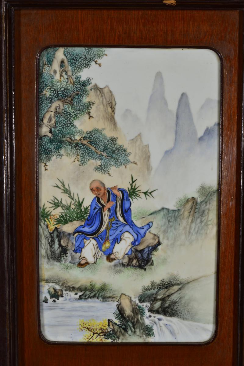 近现代 魏焕明、余少良合作双面粉彩山水人物八联落地大屏风 - 图16
