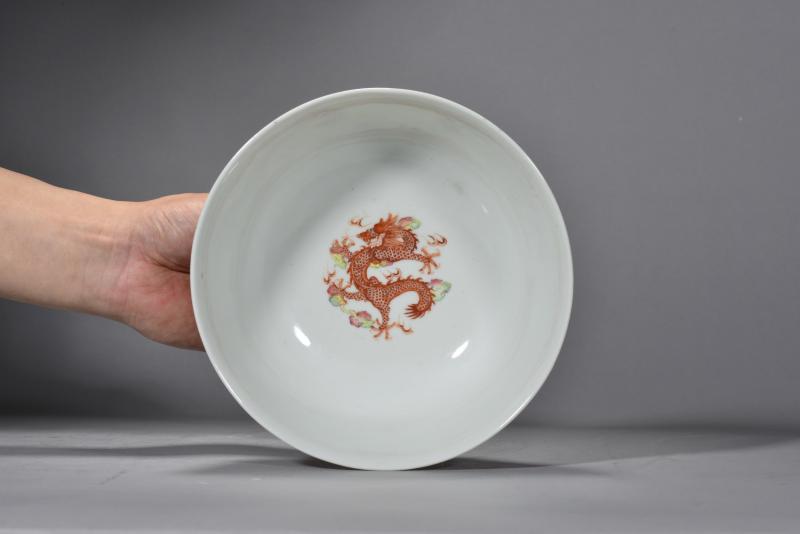 清光绪 矾红双龙戏珠纹大碗一对 - 图11